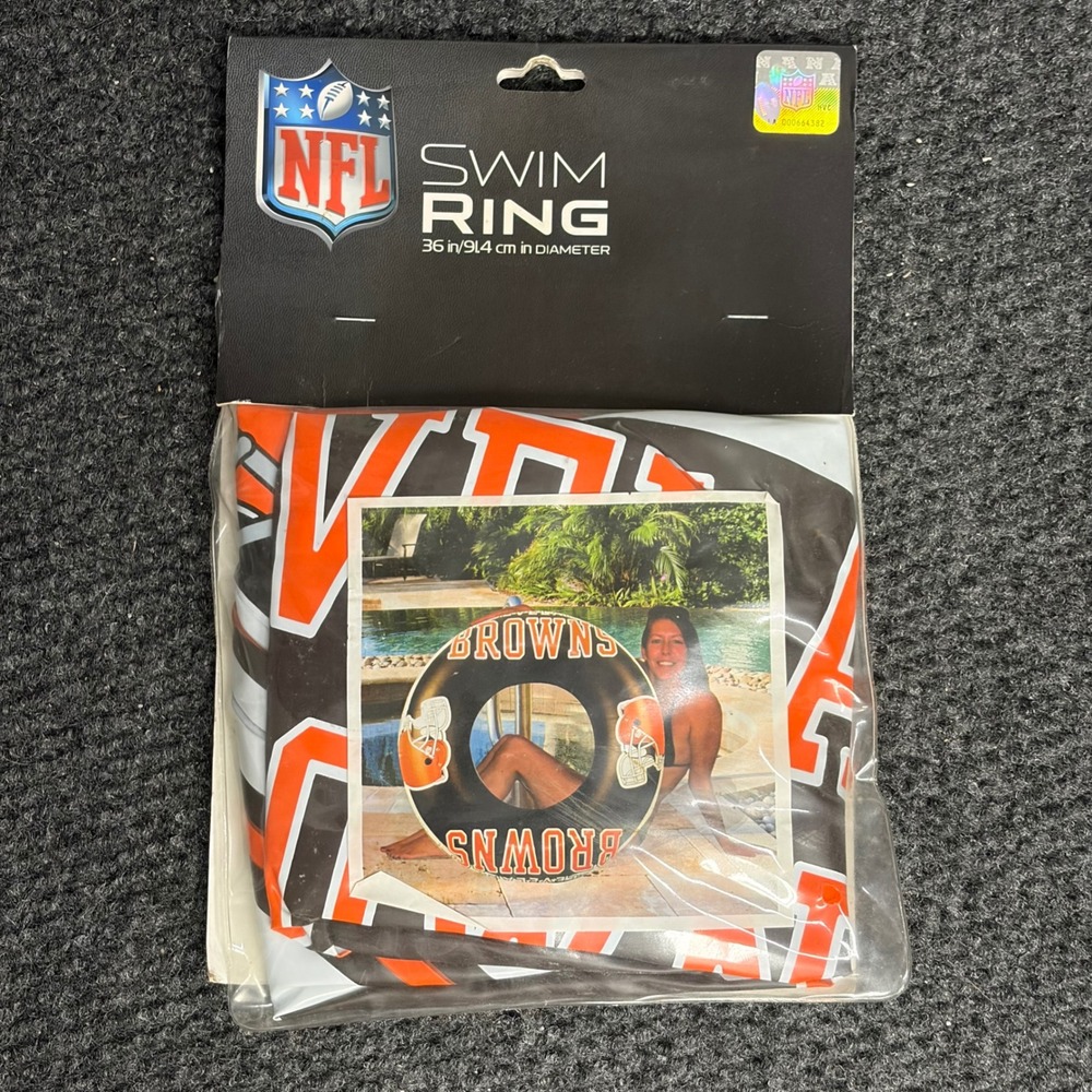 Cleveland Browns NFL Swim Ring 36 Inch Pool Float Inflatable Inner Tube New